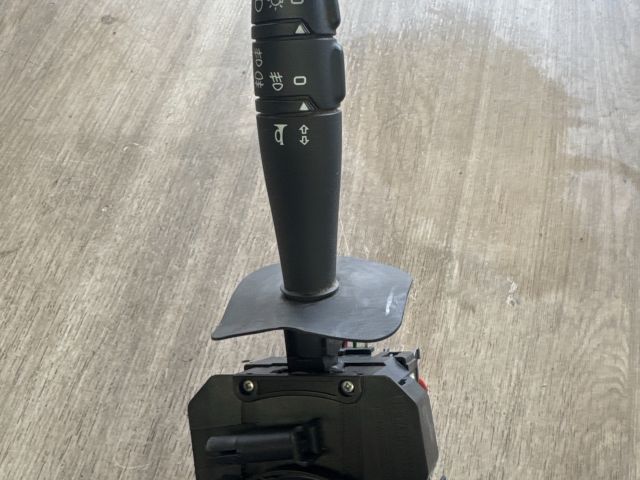 bontott DACIA DUSTER Világítás Kapcsoló