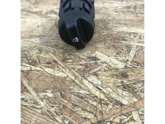 bontott DACIA DUSTER Világítás Kapcsoló