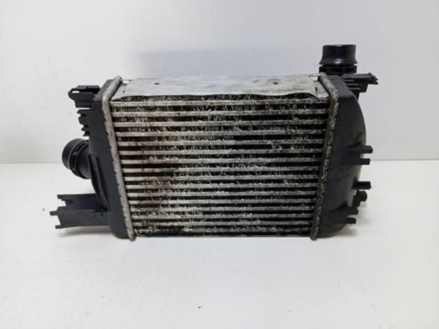 bontott DACIA DUSTER Vízhűtő Radiátor Tartó