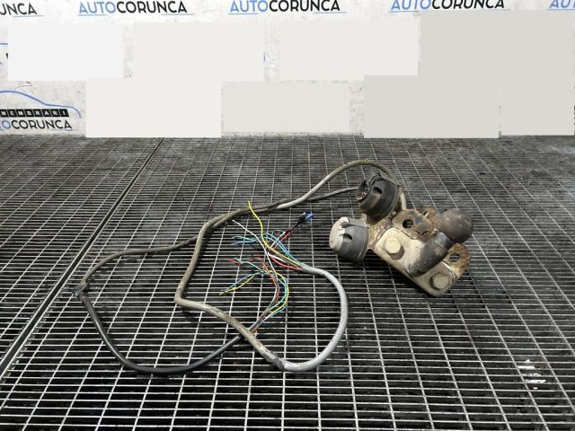 bontott DACIA DUSTER Vonóhorog