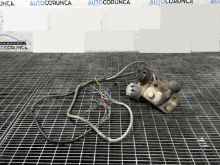 bontott DACIA DUSTER Vonóhorog