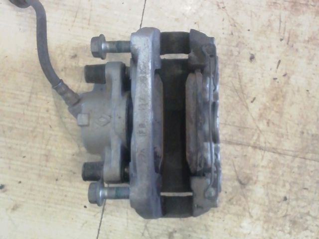 bontott DACIA JOGGER Jobb első Féknyereg Munkahengerrel