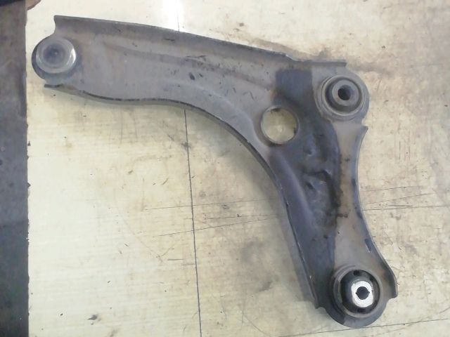 bontott DACIA JOGGER Jobb első Lengőkar