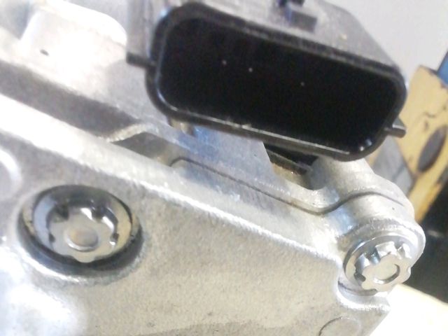 bontott DACIA JOGGER Klímakompresszor