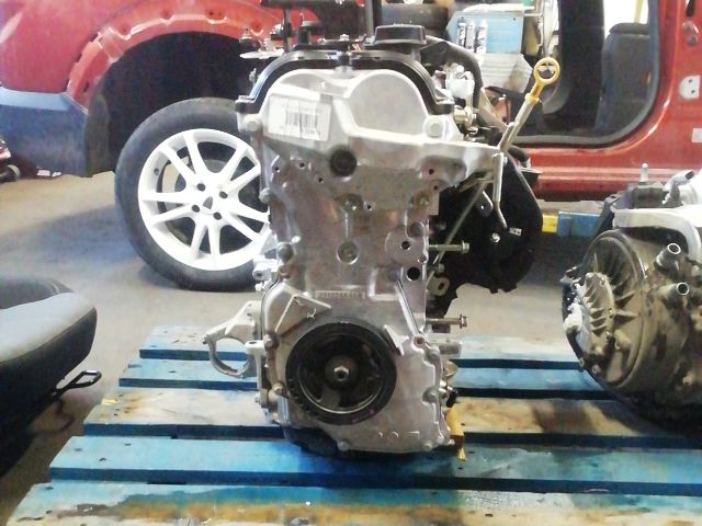 bontott DACIA JOGGER Motor (Fűzött blokk hengerfejjel)