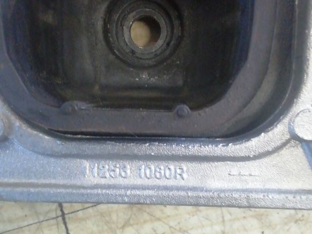 bontott DACIA JOGGER Váltó Tartó Bak (Pozíciófüggetlen)