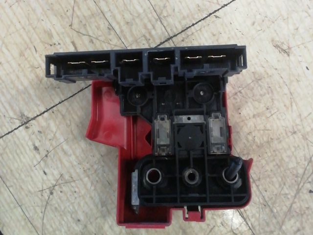 bontott DACIA JOGGER Akkumulátor Saru Fedél