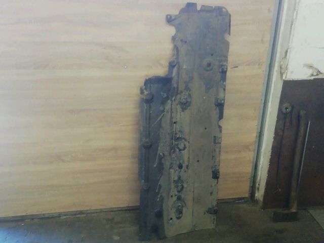 bontott DACIA JOGGER Alsó Padlólemez Burkolat