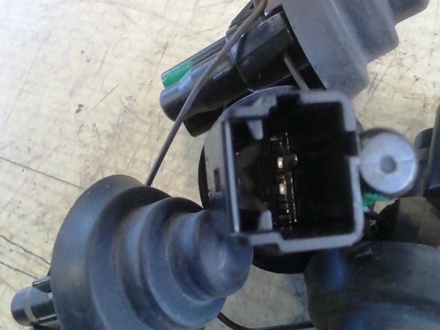 bontott DACIA JOGGER Bal első Ajtó Nyitás Érzékelő