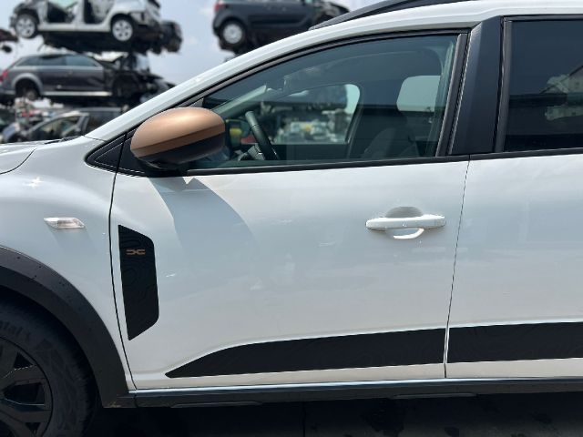 bontott DACIA JOGGER Bal első Ajtó (Üres lemez)