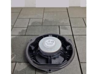 bontott DACIA JOGGER Bal első Hangszóró