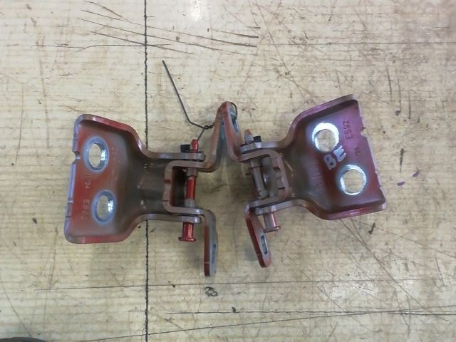 bontott DACIA JOGGER Bal első Zsanér