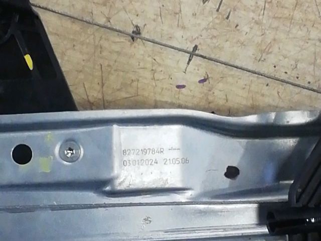 bontott DACIA JOGGER Bal hátsó Ablakemelő Szerkezet (Elektromos)