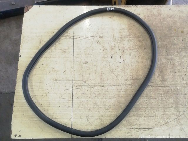 bontott DACIA JOGGER Bal hátsó Gumikéder