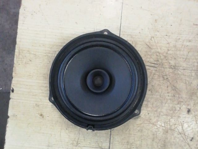 bontott DACIA JOGGER Bal hátsó Hangszóró