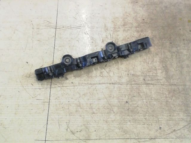 bontott DACIA JOGGER Bal hátsó Lökhárító Tartó (Műanyag)