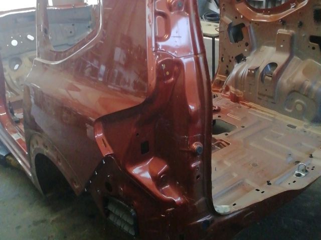 bontott DACIA JOGGER Bal hátsó Negyed Karosszéria Csomag