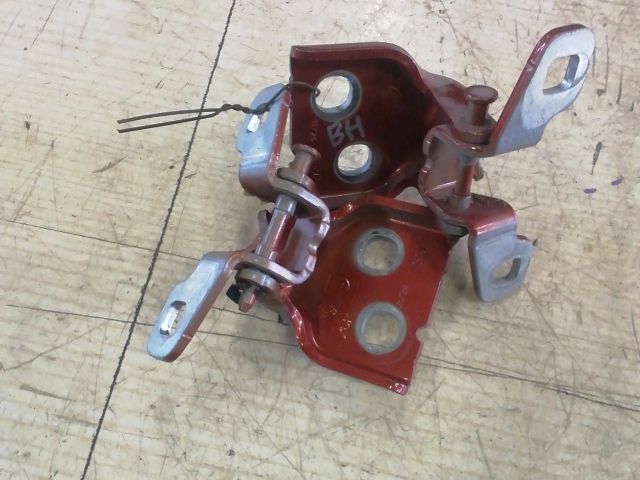 bontott DACIA JOGGER Bal hátsó Zsanér