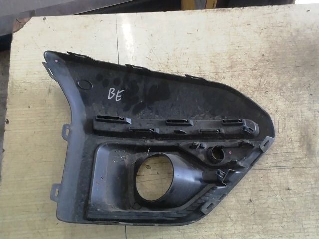 bontott DACIA JOGGER Bal Ködlámpa Rács