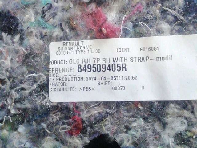 bontott DACIA JOGGER Csomagtér Kárpit