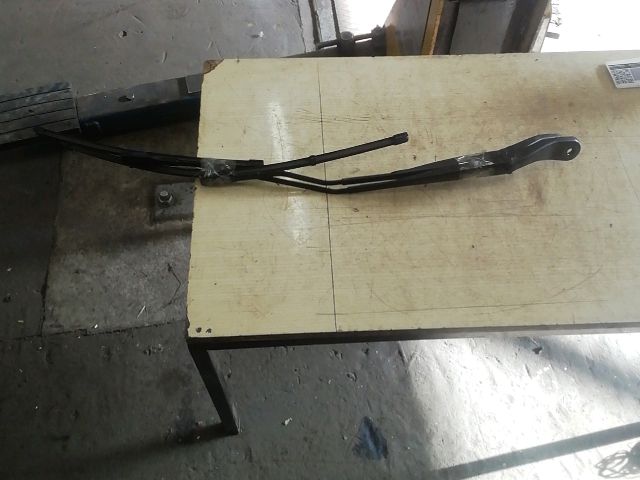 bontott DACIA JOGGER Első Ablaktörlő Kar