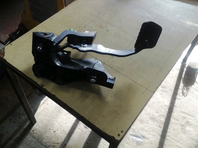 bontott DACIA JOGGER Fékpedál