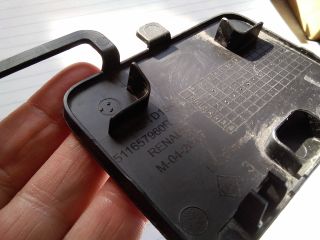 bontott DACIA JOGGER Hátsó Vonószem Burkolat