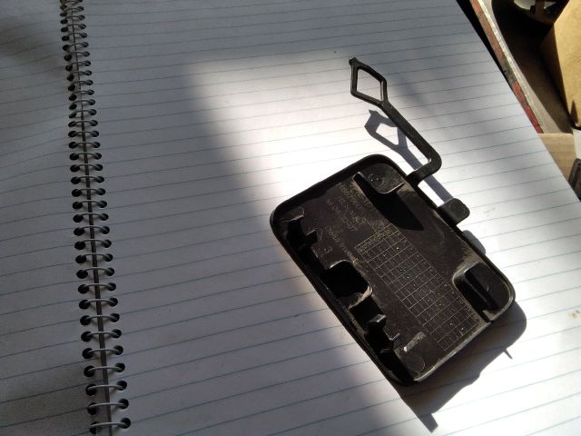 bontott DACIA JOGGER Hátsó Vonószem Burkolat