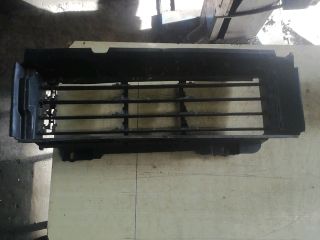 bontott DACIA JOGGER Hűtő Légterelő