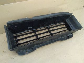 bontott DACIA JOGGER Hűtő Légterelő