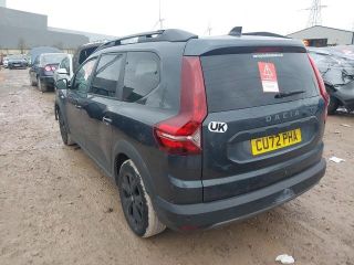 bontott DACIA JOGGER Jobb B Oszlop Burkolat