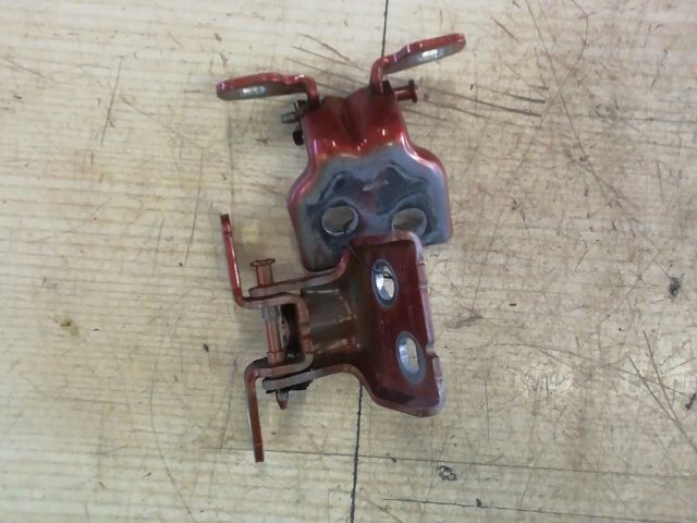 bontott DACIA JOGGER Jobb első Zsanér