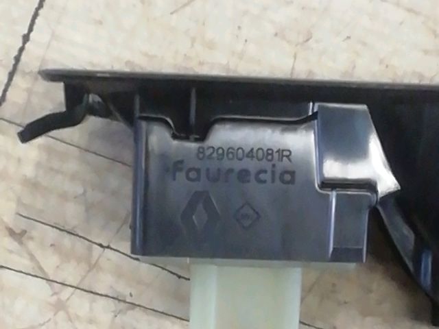 bontott DACIA JOGGER Jobb hátsó Ablakemelő Kapcsoló