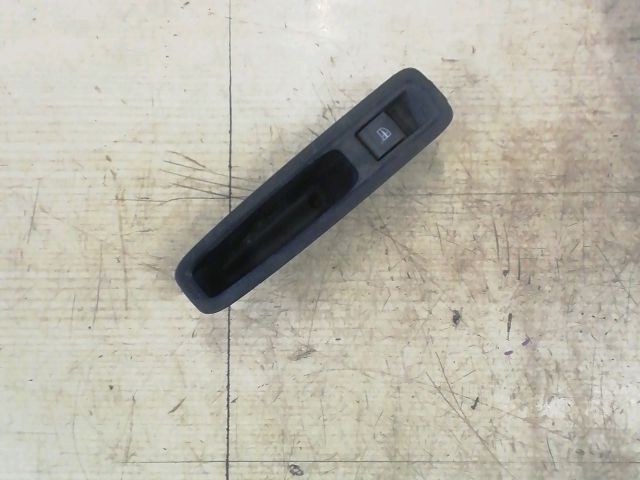 bontott DACIA JOGGER Jobb hátsó Ablakemelő Kapcsoló