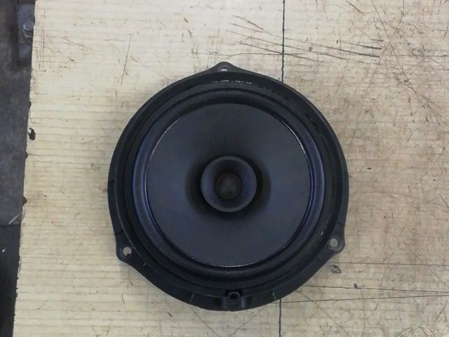 bontott DACIA JOGGER Jobb hátsó Hangszóró