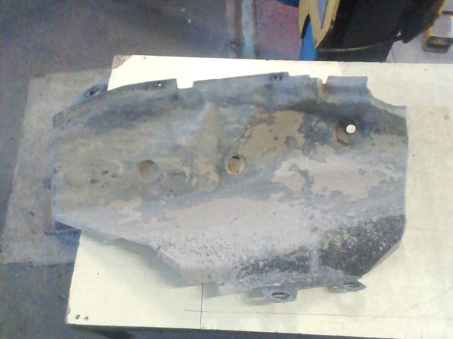 bontott DACIA JOGGER Jobb hátsó Hátsó Dobbetét (Kerékjárati, Műanyag)