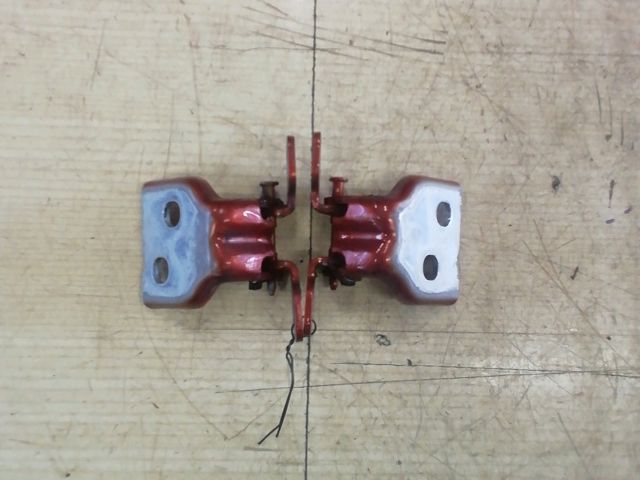 bontott DACIA JOGGER Jobb hátsó Zsanér