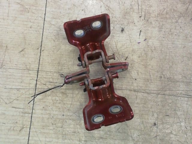 bontott DACIA JOGGER Jobb hátsó Zsanér