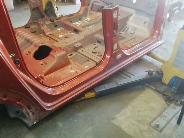 bontott DACIA JOGGER Jobb Küszöb