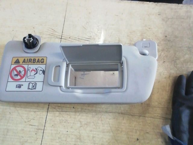 bontott DACIA JOGGER Jobb Napellenző