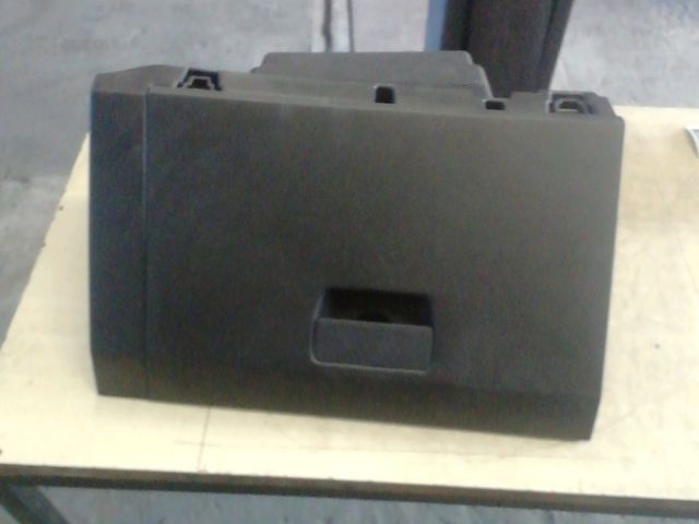 bontott DACIA JOGGER Kesztyűtartó