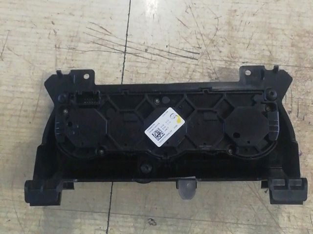 bontott DACIA JOGGER Klíma Kapcsoló