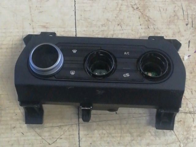 bontott DACIA JOGGER Klíma Kapcsoló