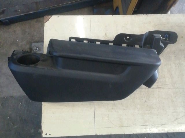 bontott DACIA JOGGER Könyöklő