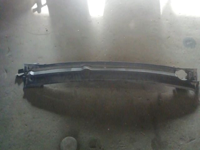 bontott DACIA JOGGER Levélrács