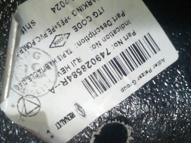 bontott DACIA JOGGER Padlószőnyeg