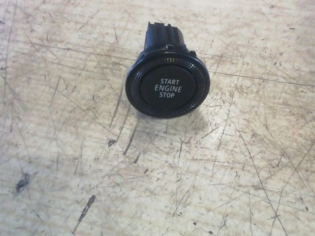 bontott DACIA JOGGER Start / Stop Indító Gomb