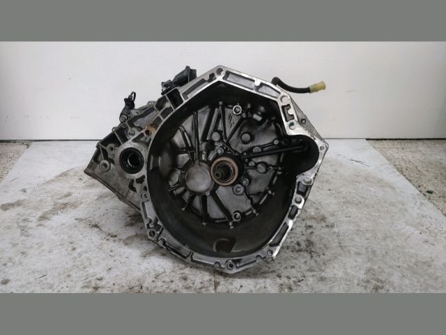 bontott DACIA LODGY Váltó (Mechanikus)