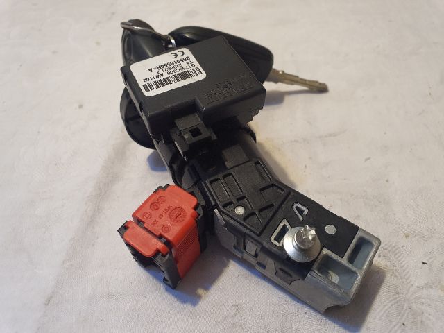 bontott DACIA LODGY Gyújtáskapcsoló Házzal