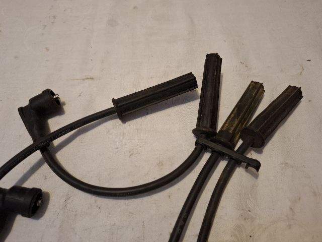 bontott DACIA LODGY Gyújtáselosztó és Gyertya Kábel